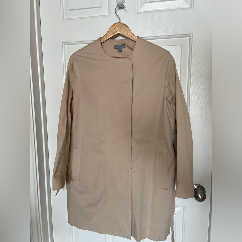 Beige COS collarless cotton trench coat, size 36, us 6 - Picture 3 of 8